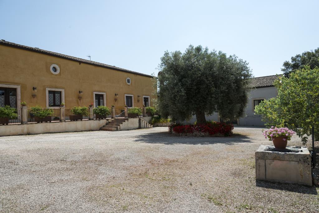 Agriturismo Borgo Degli Ulivi Canicattini Bagni Ngoại thất bức ảnh